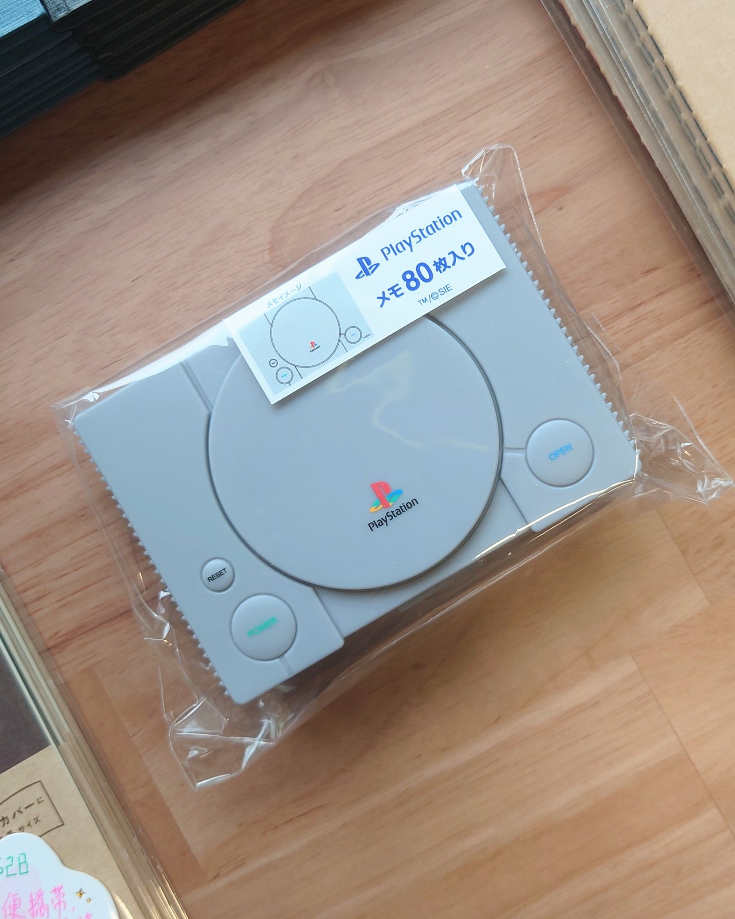 Playstation memo pad