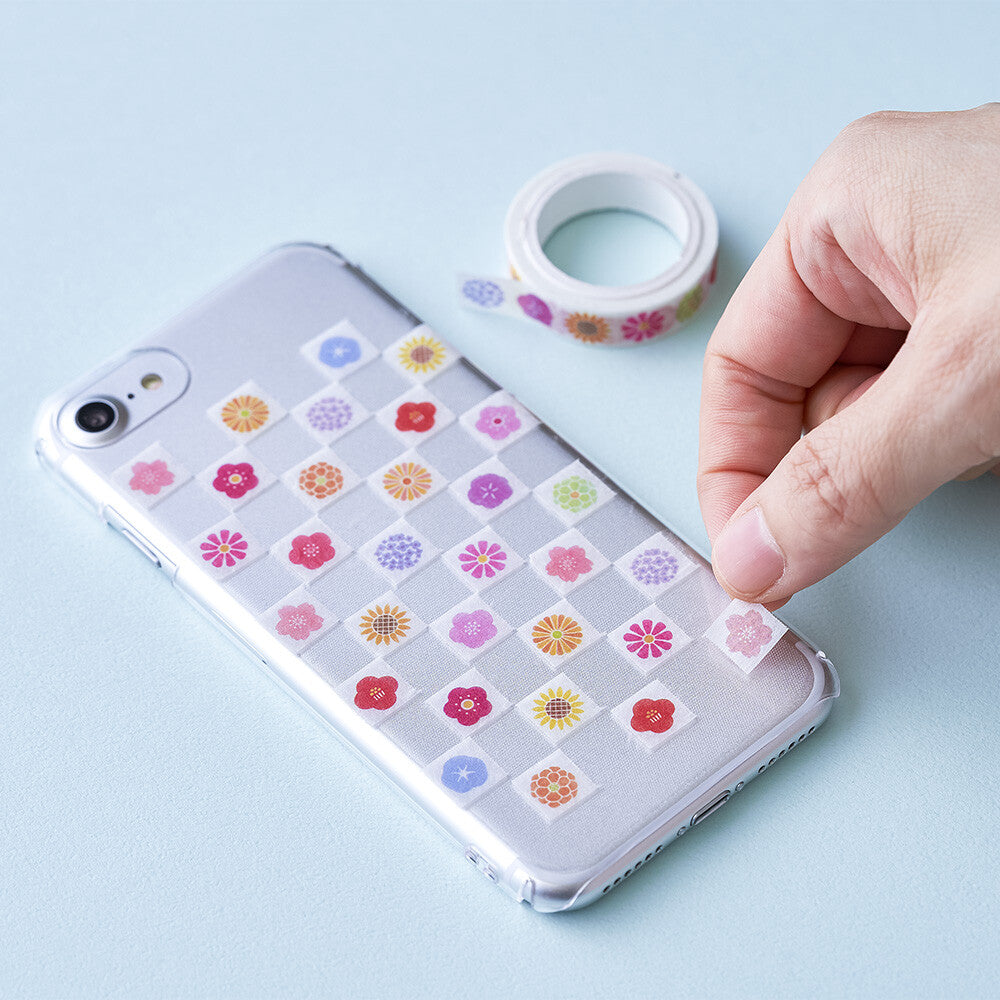 Cutting masking tape 花