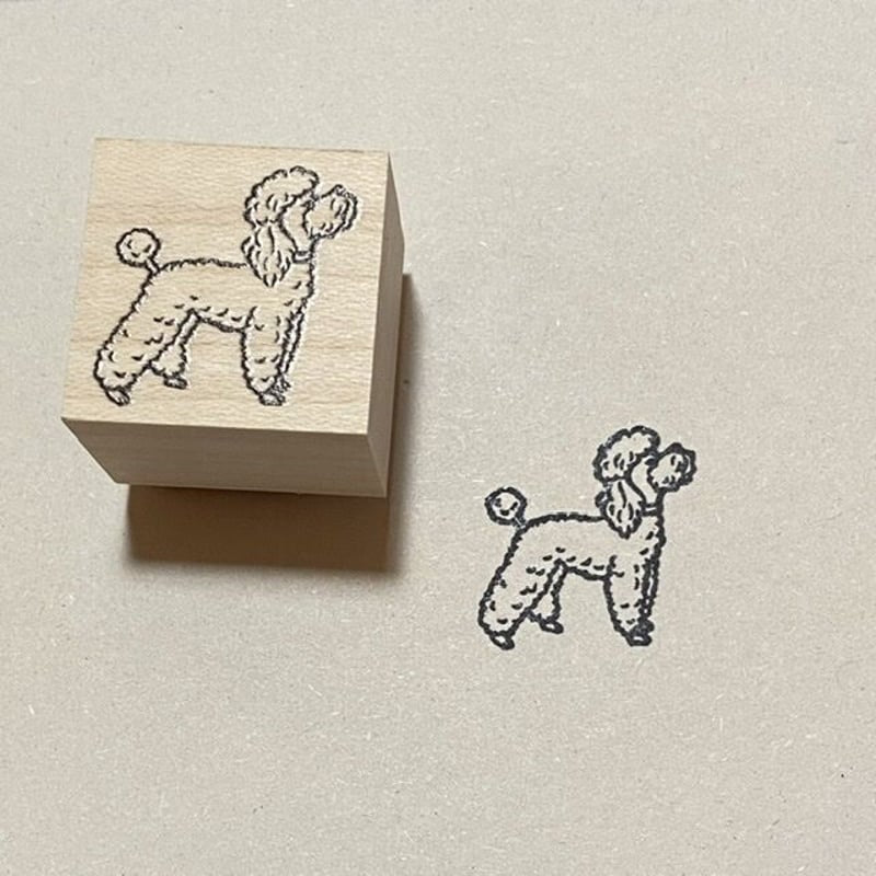 Biscuit印章 貴婦狗